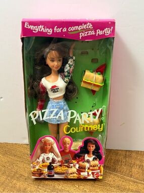 Barbie Pizza Party COURTNEY Pizza Hut Doll Set #12943 Mattel 1994